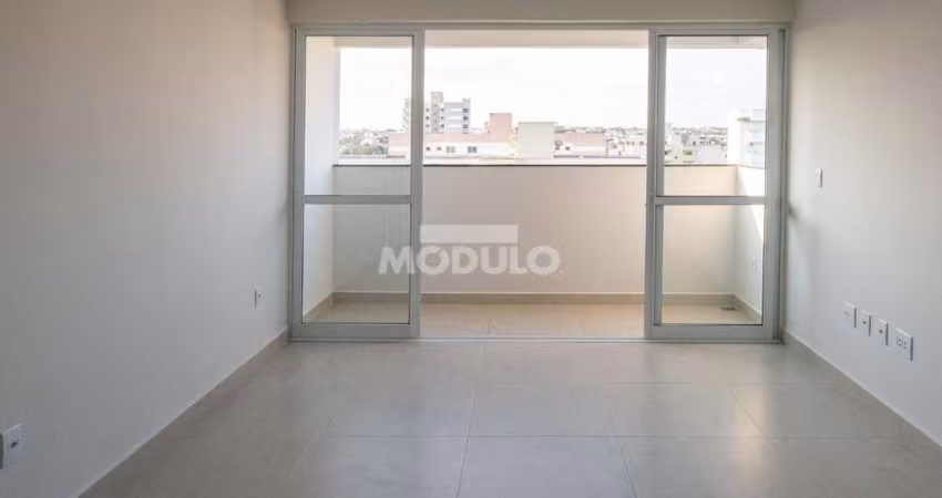APARTAMENTO à venda, 3 quartos, 1 suíte, 2 vagas, Santa Mônica - Uberlândia/MG