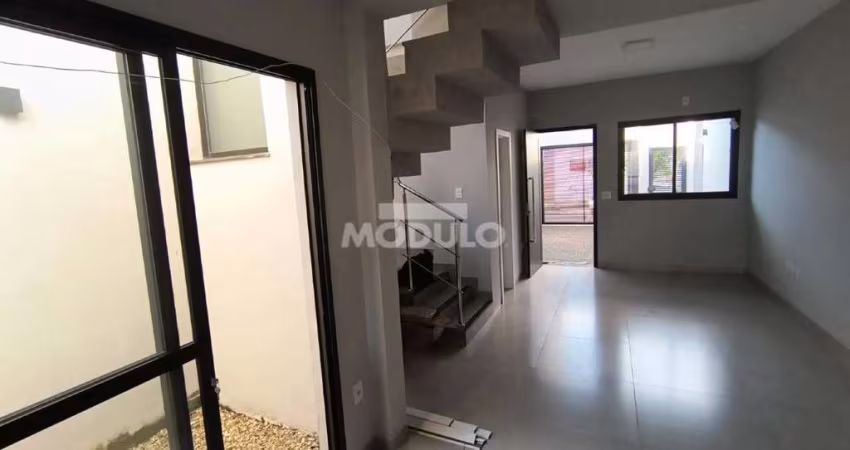 Casa residencial para locação, bairro Bosque dos Buritis, com 3 quartos