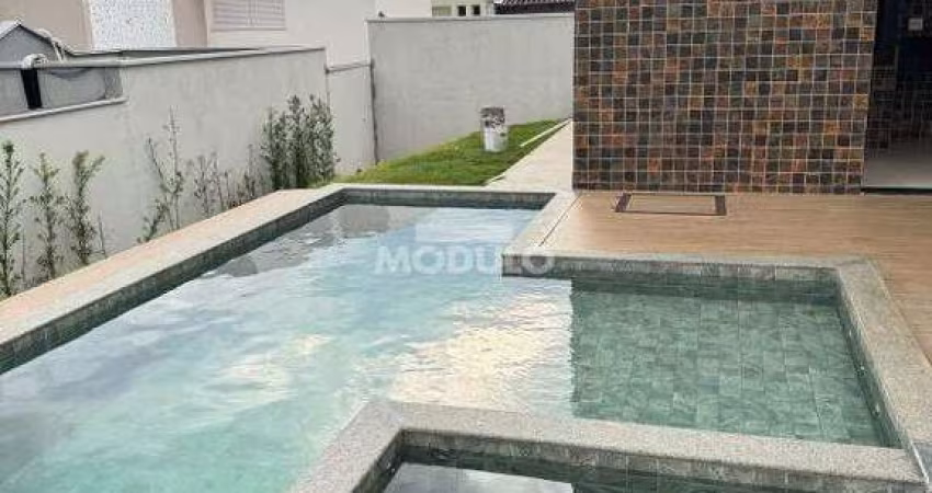 CASA DE CONDOMÍNIO à venda, 4 quartos, 4 suítes, 4 vagas, MORADA DA COLINA - Uberlândia/MG