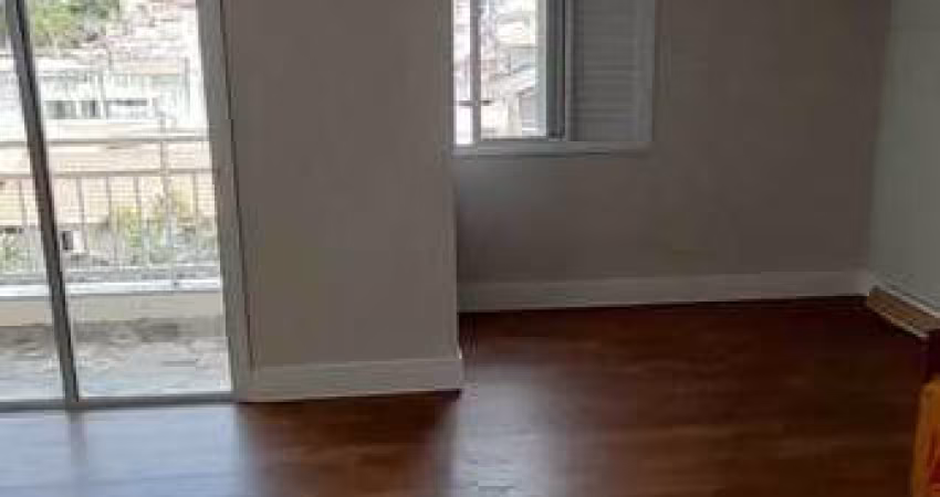 Apto maravilhoso, todo reformado, desocupado no Spazio Guarany na Vianelo planejado com 2 dorms sendo 1 suíte, varanda e 1 vaga coberta no subsolo