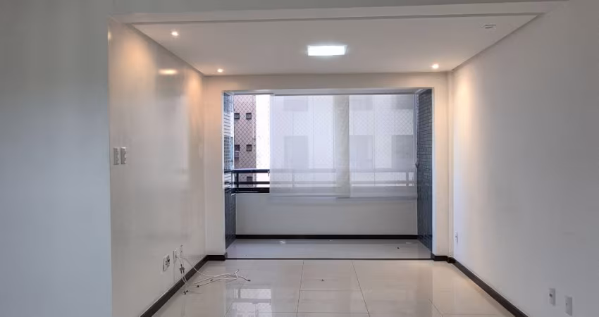 Apartamento para locação na pituba com 2 quartos armarios no monte pascoal