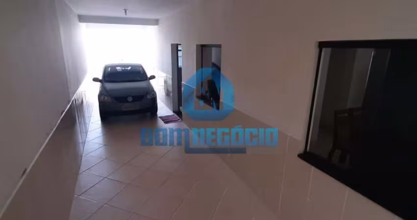 CASA COM 4 DORMITORIOS A VENDA, 240.00m , GOVERNADOR VALADARES - MG