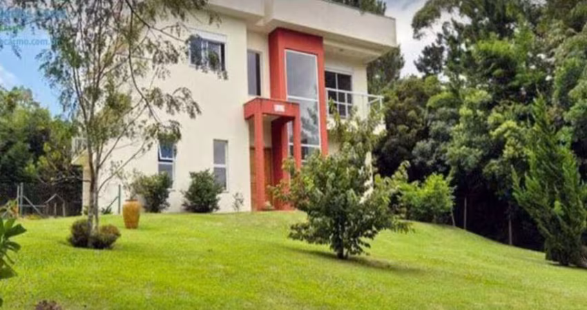 Casa de alto padrão à venda em condomínio no Carmo, São Roque-SP: 4 quartos, 1 suíte, 3 salas, 3 banheiros, 6 vagas de garagem, 294,82m².