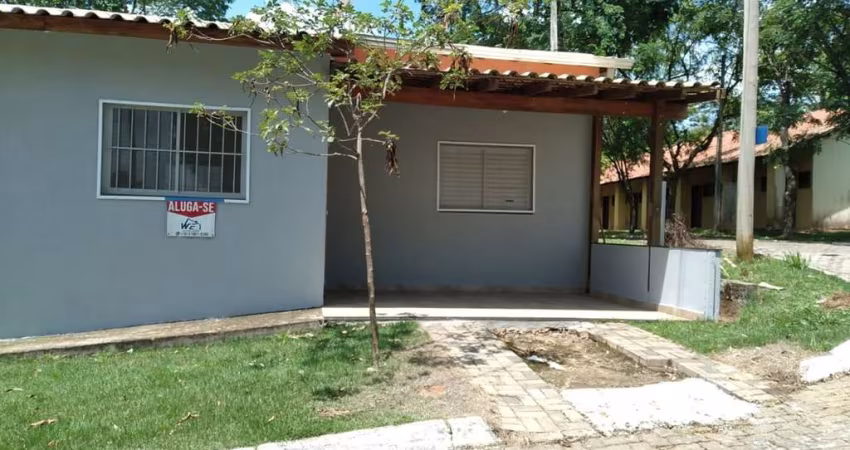 Casa em condomínio à venda ou locação em Sumaré-SP, bairro Estância Árvore da Vida: 3 quartos, 1 suíte, 2 salas, 2 banheiros, 2 vagas, 75m².
