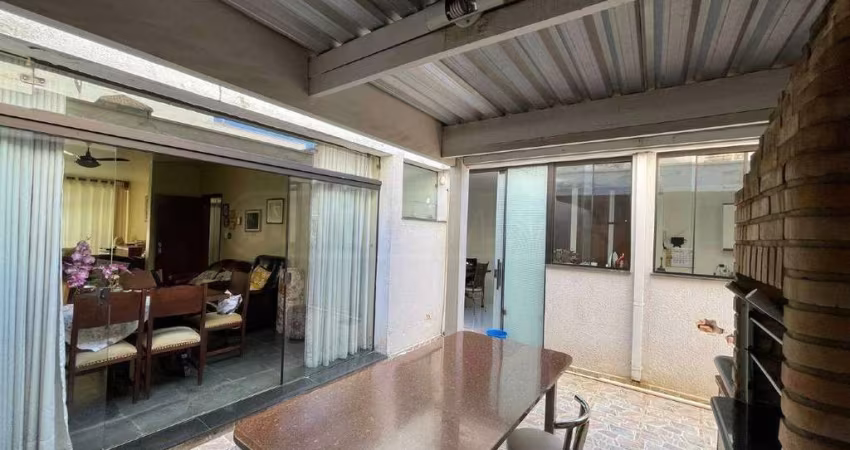 Casa à venda, 3 quartos, 1 suíte, 2 vagas, Centro - Piracicaba/SP