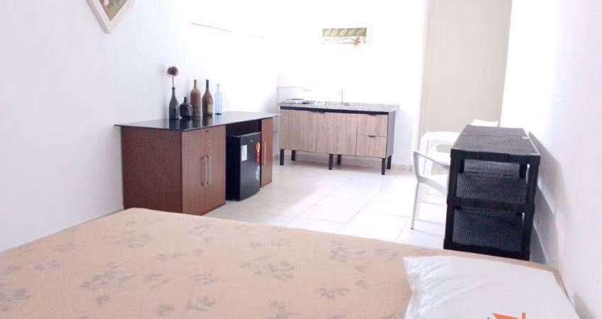 Loft com 1 dormitório para alugar, 33 m² por R$ 1.461,11/mês - Centro - Caraguatatuba/SP