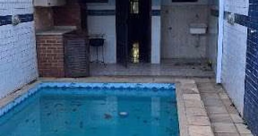 Casa com 2 dormitórios à venda, 100 m² por R$ 320.000,00 - Balneário - São Pedro da Aldeia/RJ