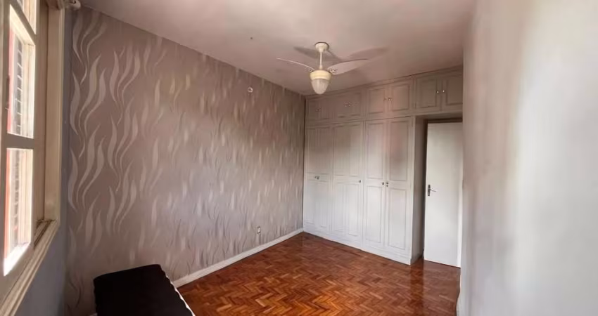Aluga-se imóvel de 3 dorm/sala/3 wc/cozinha/vaga de garagem no Embaré/Santos