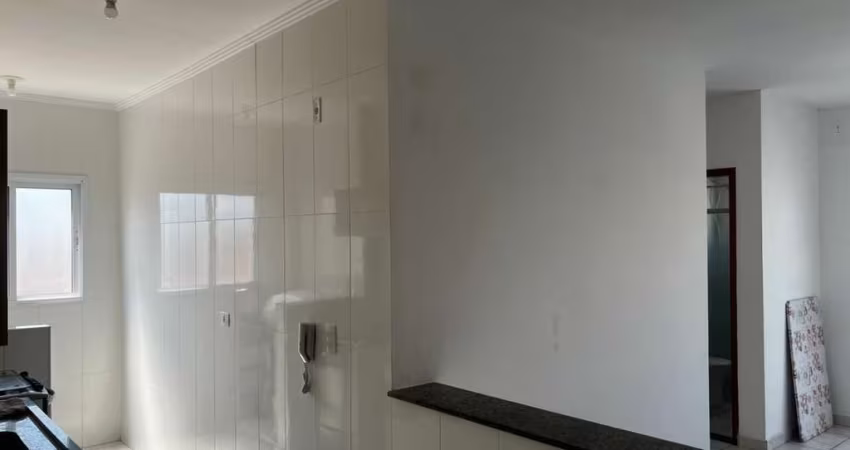 Vende-se apartamento de 2 dorm/sala/cozinha/wc/lavanderia/garagem/lazer completo