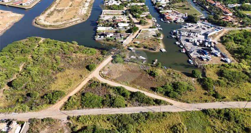 Terreno à venda em Marina - RJ