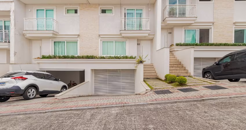 Sobrado Cond. Fechado proximo ao parque barigui 278 m²