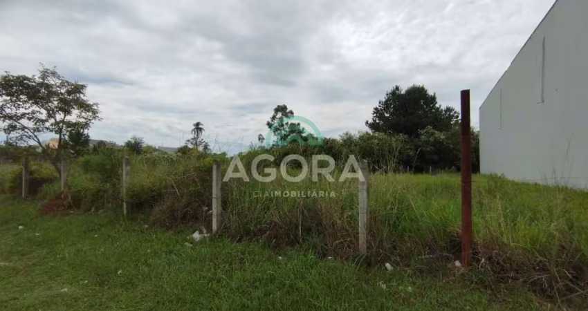 Excelente terreno plano, medindo 420m², localizado na bairro Mont Serrat.