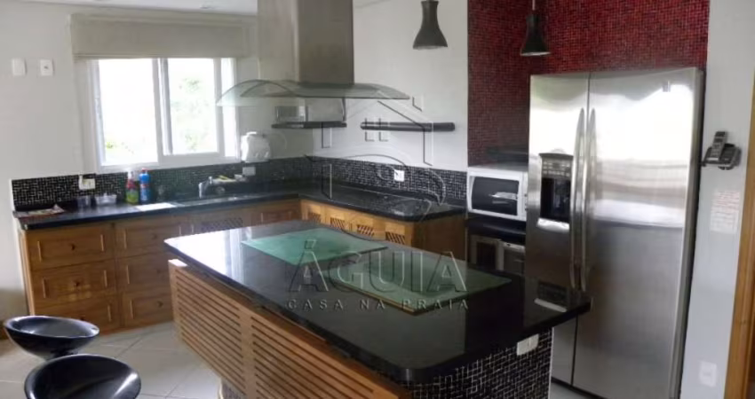 Cobertura com 177m² na área nobre da Praia Grande Ubatuba há 50 metros da praia!