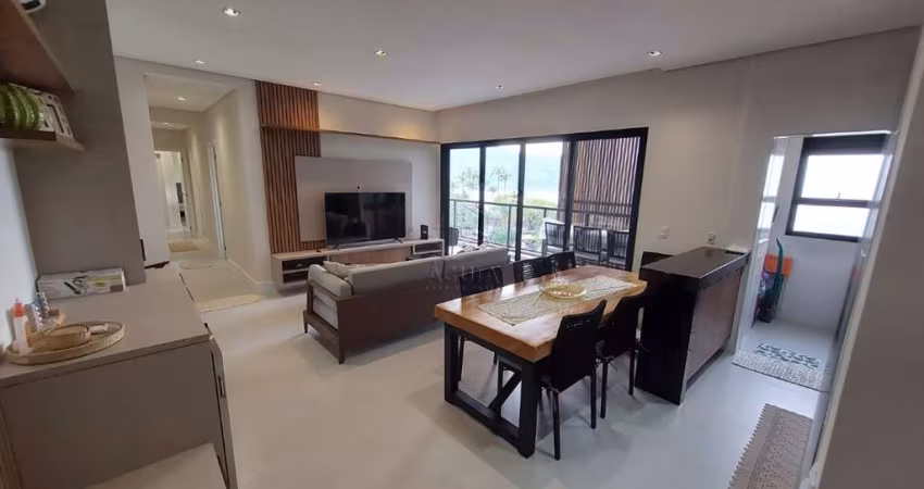 Apartamento novo na Praia da Enseada a 70 metros da Praia, todo mobiliado!