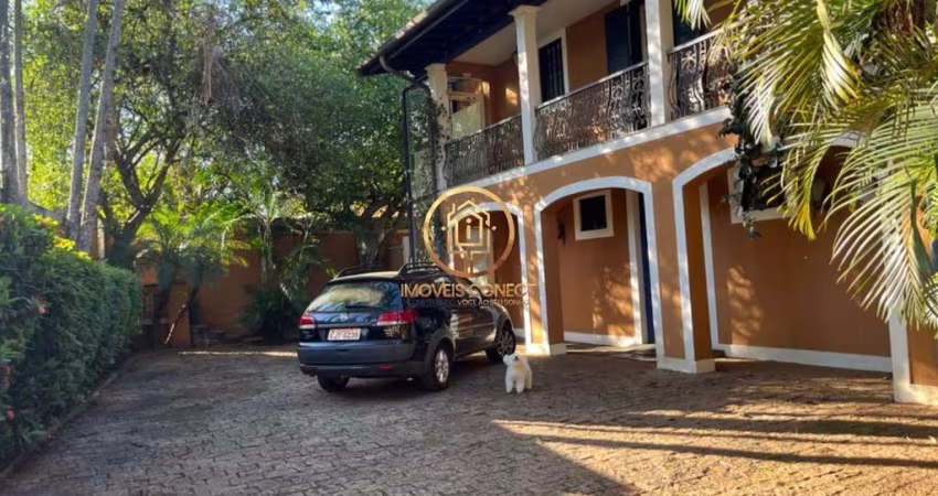 Casa em cond á venda de 527m²,com 6 dorm,4 suítes, bairro Palmeiras em Campinas