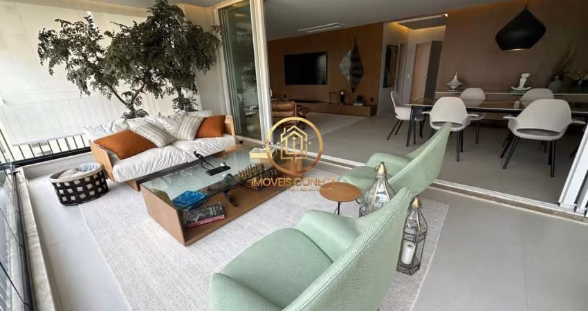 Apartamento à venda de 256 m², 3 dormitórios e 3 suítes no Cambuí em Campinas/SP