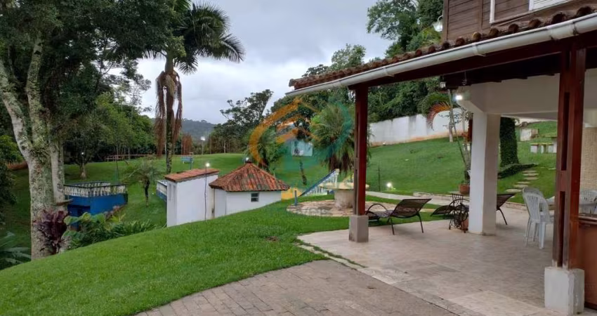 Chácara em Invernada - Mairiporã, SP