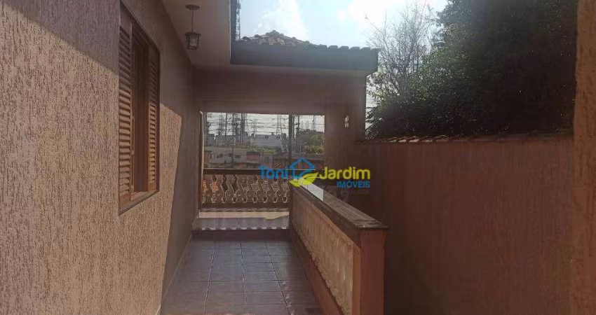 Casa com 3 dormitórios à venda, 244 m² por R$ 720.000,00 - Jardim do Estádio - Santo André/SP