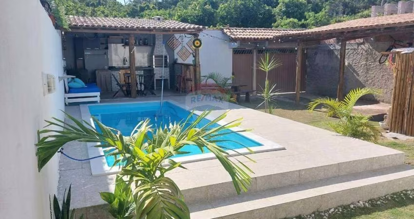 Casa Aconchegante com Piscina e Perto do Mar