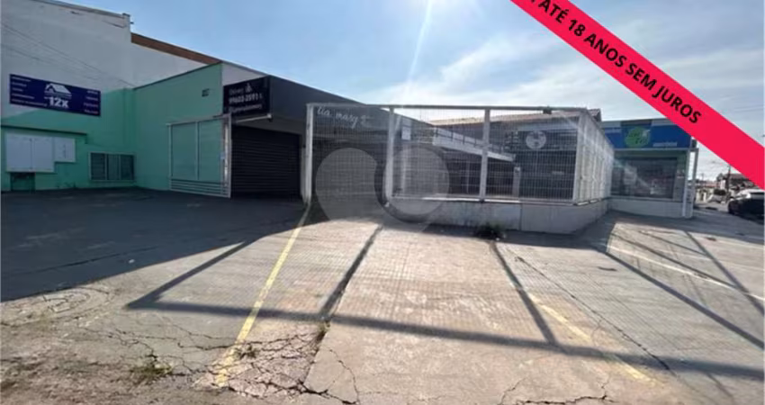 Salão Comercial à venda em Conjunto Habitacional Água Branca - SP
