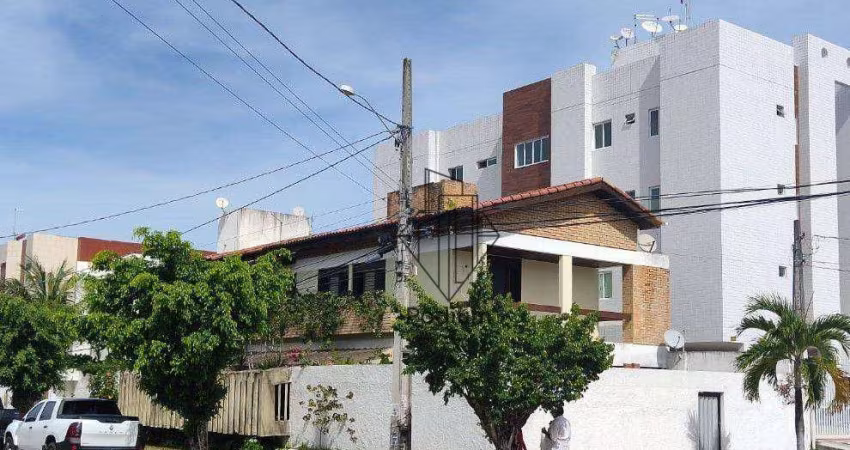 Casa 1° andar com piscina a 300m da praia no Bessa - CA0119.