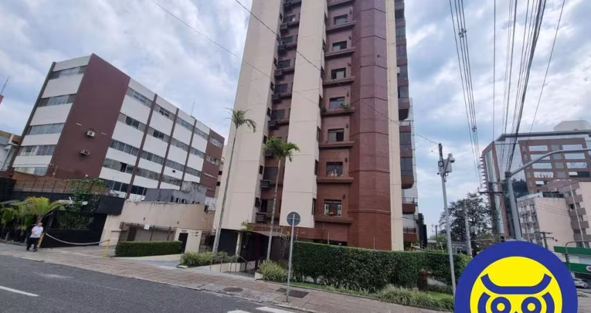 Apartamento 4 dormitrórios, sendo 2 suítes, 2 vagas livres, venda, centro, lado Shopping Beira Mar