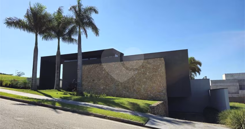 Condomínio com 4 quartos à venda ou para locação em Jardim Itanguá - SP