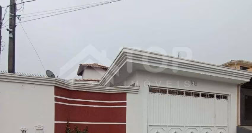 Linda casa de 3 dormitórios com 3 dormitórios com 1 suíte