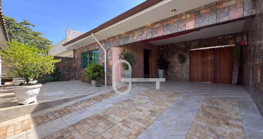 Casa com 4 dormitórios à venda, 262 m² por R$ 1.600.000,00 - Balneário Stella Maris - Peruíbe/SP