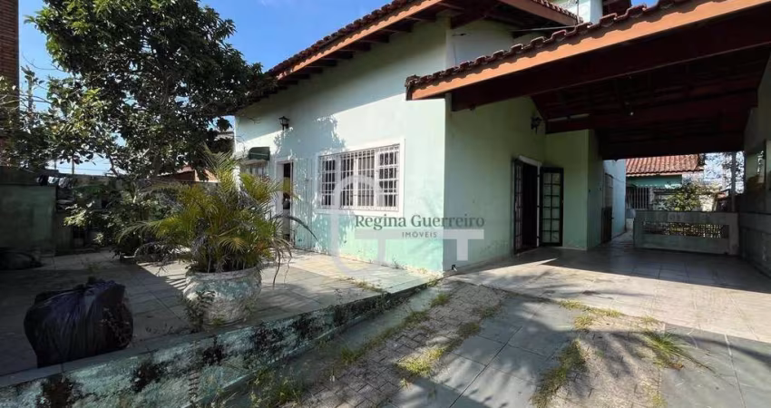 Casa com 3 dormitórios à venda, 202 m² por R$ 750.000,00 - Parque Balneário Oásis - Peruíbe/SP