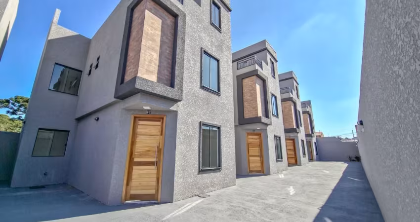 Excelente  Sobrado 3 dormitórios sendo 1 suíte, R$ 500.000, Sitio Cercado - Curitiba - Paraná. Aceita Financiamento