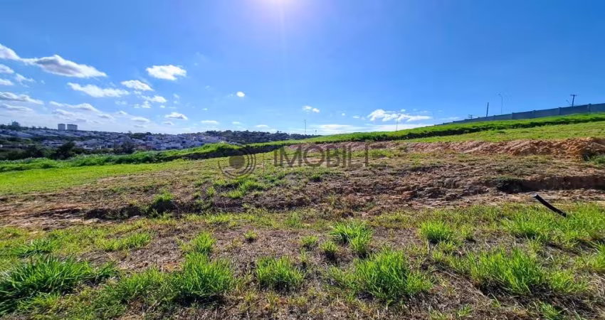 Terreno com 300 m² no Condomínio Casa do Lago na cidade de Indaiatuba.