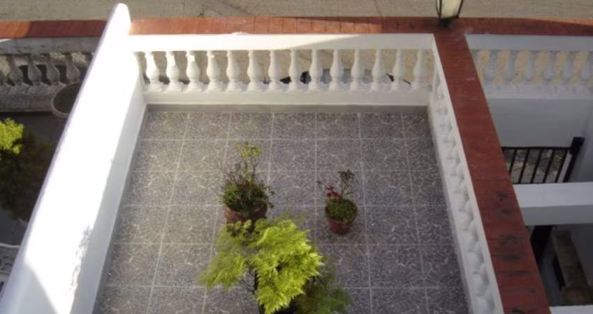 CASA ASSOBRADADA - VILA MASCOTE  - SP