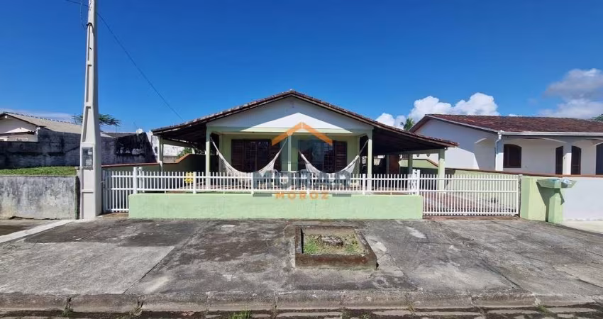 Casa 3 dormitórios próximo ao mar !!!