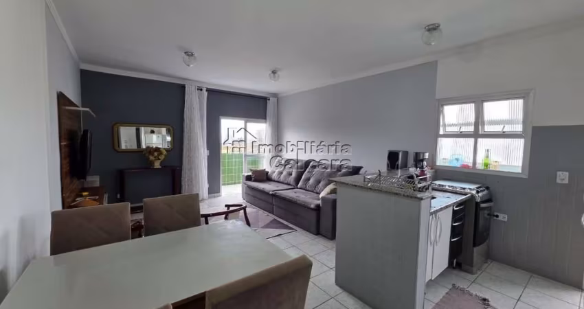 Apartamento com 01 dormitório, no Centro do Caiçara, á 300 metros da praia!!!