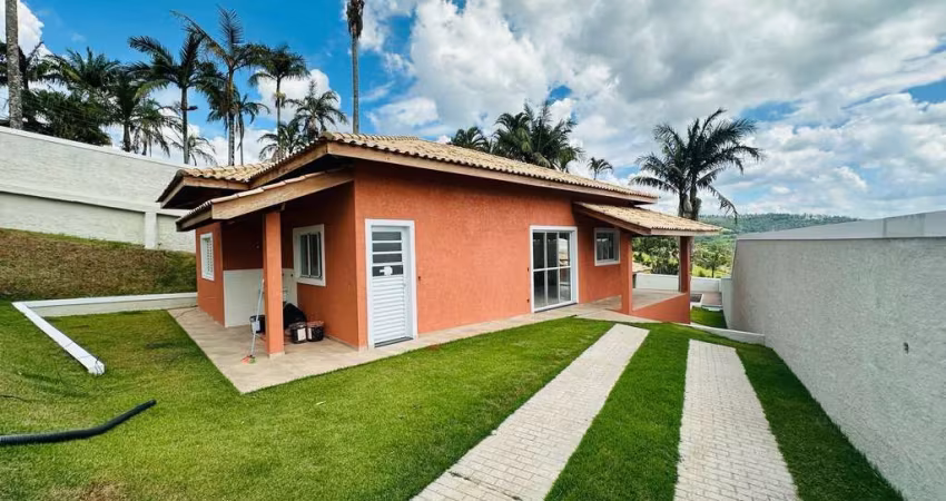 Casa à Venda em Mairiporã/SP
