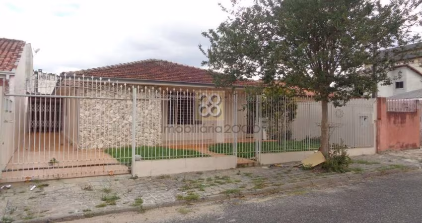 Casa de Alvenaria - R Luiz Antonieto, 94 - Jardim das Americas - Curitiba - PR