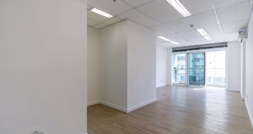 Elegante conjunto comercial para venda, 37m²