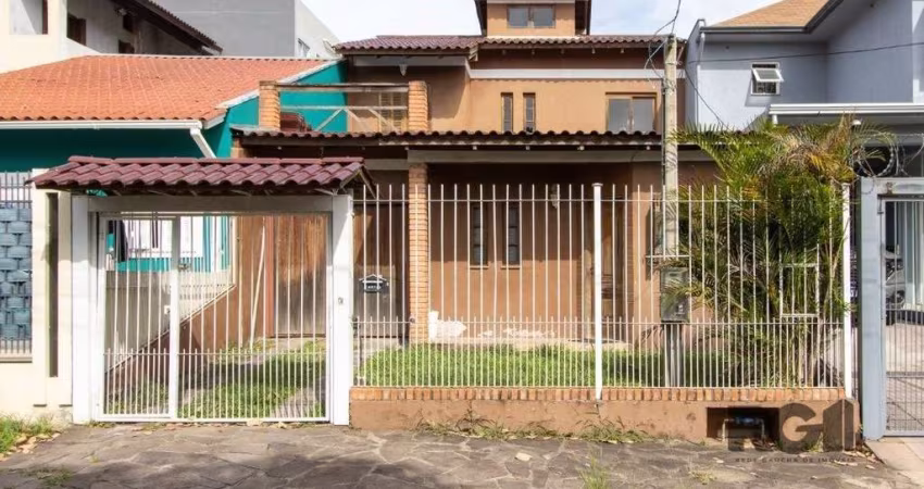 Casa/Sobrado 4 dormitórios com piscina&lt;BR&gt;&lt;BR&gt;Características Principais: Conforto e Lazer: Piscina privativa para momentos de relaxamento e diversão. Churrasqueira para confraternizações 