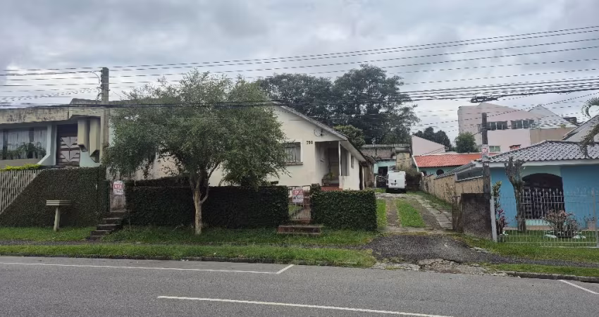 Terreno amplo a venda no Ahu