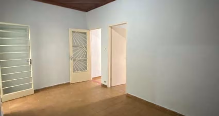 Casa com 3 dormitórios para alugar, 55 m² por R$ 1.290,00/mês - Centro - Taubaté/SP