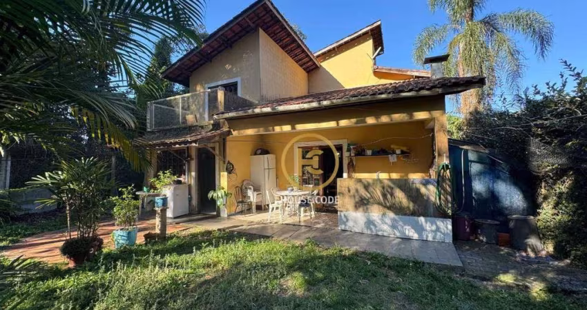 Casa com 3 quartos à venda, 370 m² por R$ 890.000 Vila Verde - Transurb