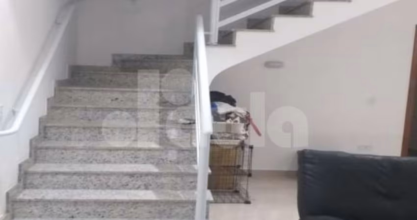 Sobrado com  298 m² de área construída e 140 m² de  terreno , sendo 4x35 .