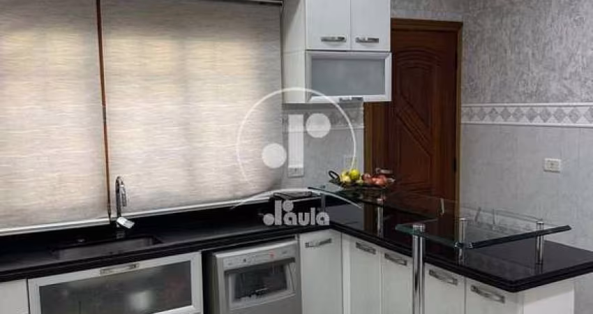 Sobrado com 3 quartos , sendo três Suítes , uma master com Hidro , Sala , Cozinha , Área De serviço