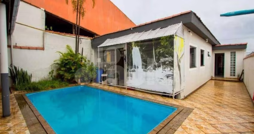 Imperdível sobrado à venda em Santo André-SP, Parque Novo Oratório: 2 quartos, 1 sala, 3 banheiros, 2 vagas, 224m²!