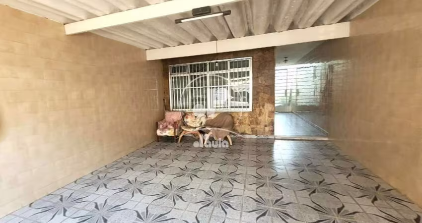 Casa de 182m² à venda em Santo André-SP, Parque Jaçatuba: 3 quartos, 1 suíte, sala, 4 banheiros e 2 vagas. Imperdível!