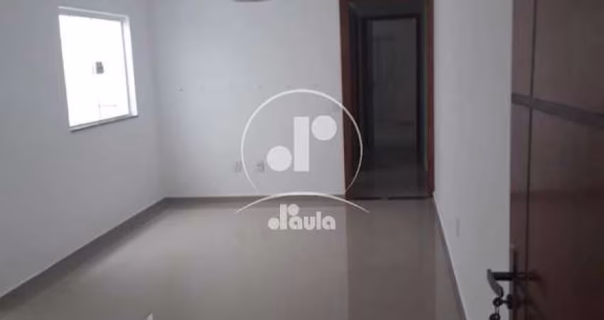 Apartamento sem condomínio com 2 quartos , sendo um suíte , sala , cozinha , área de serviço , uma vaga .