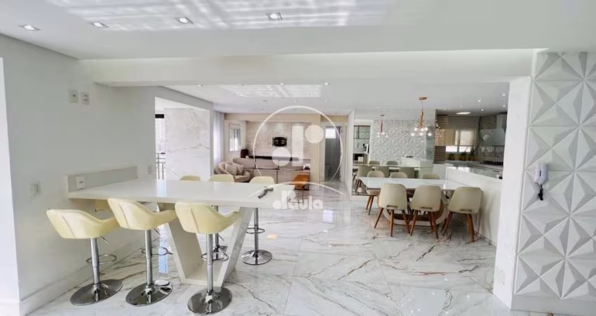 Apartamento a venda com 180m², 4 dormitórios, 2 suítes, 4 banheiros, 4 vagas, na Vila Floresta, Santo André/SP.