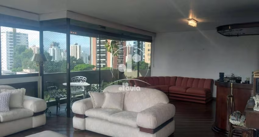 Apartamento de Luxo na Vila Bastos com 203m²: 4 Quartos, 1 Suíte, 3 Salas, e 3 Vagas de garagem