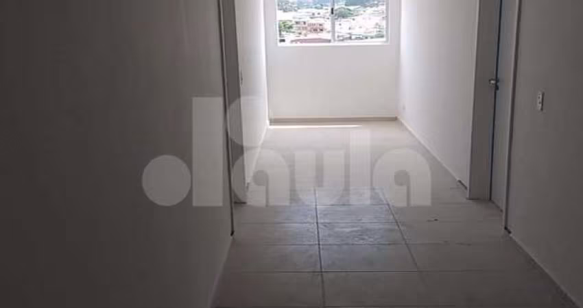 Apartamento 40 m², Jardim Vila Rica, Santo André, 2 quartos, 1 banheiro e 1 vaga de garagem.